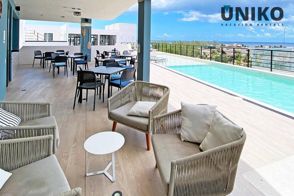 1 Block To The 2br 6pax Rooftop Pool King Bed Apartamento Playa del Carmen