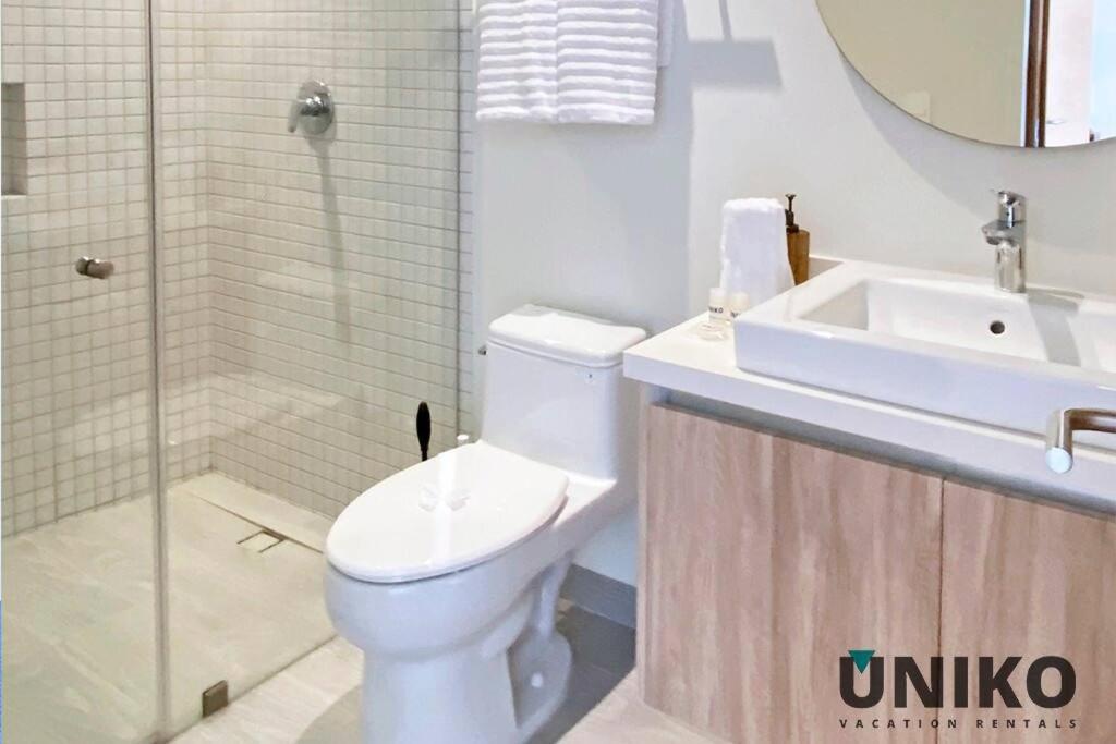 1 Block To The 2br 6pax Rooftop Pool King Bed Playa del Carmen